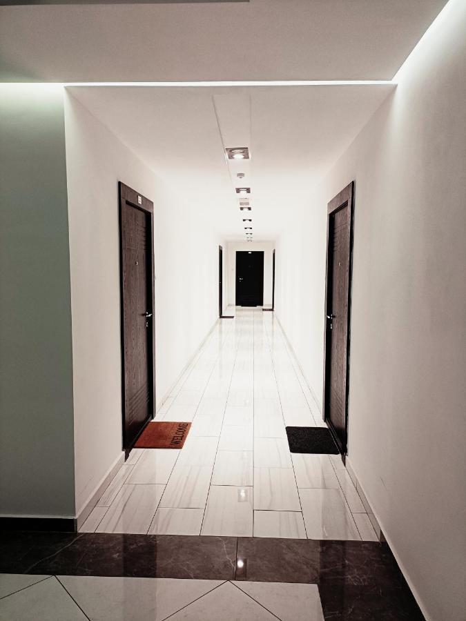 Christopher Apartment Oradea Exterior photo
