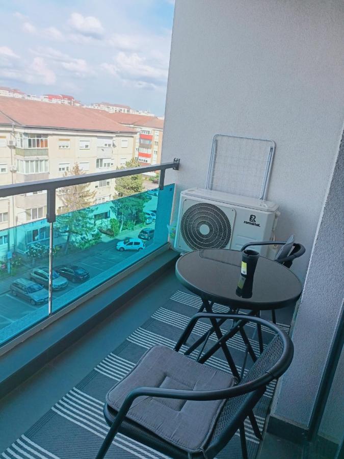 Christopher Apartment Oradea Exterior photo
